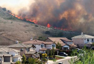 6 Tips To Stay Safe During Natural Disasters